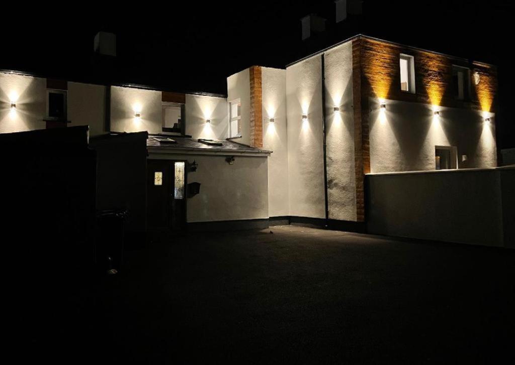 #1 Tgha Luxury Studio Apartment In 阿斯隆 外观 照片