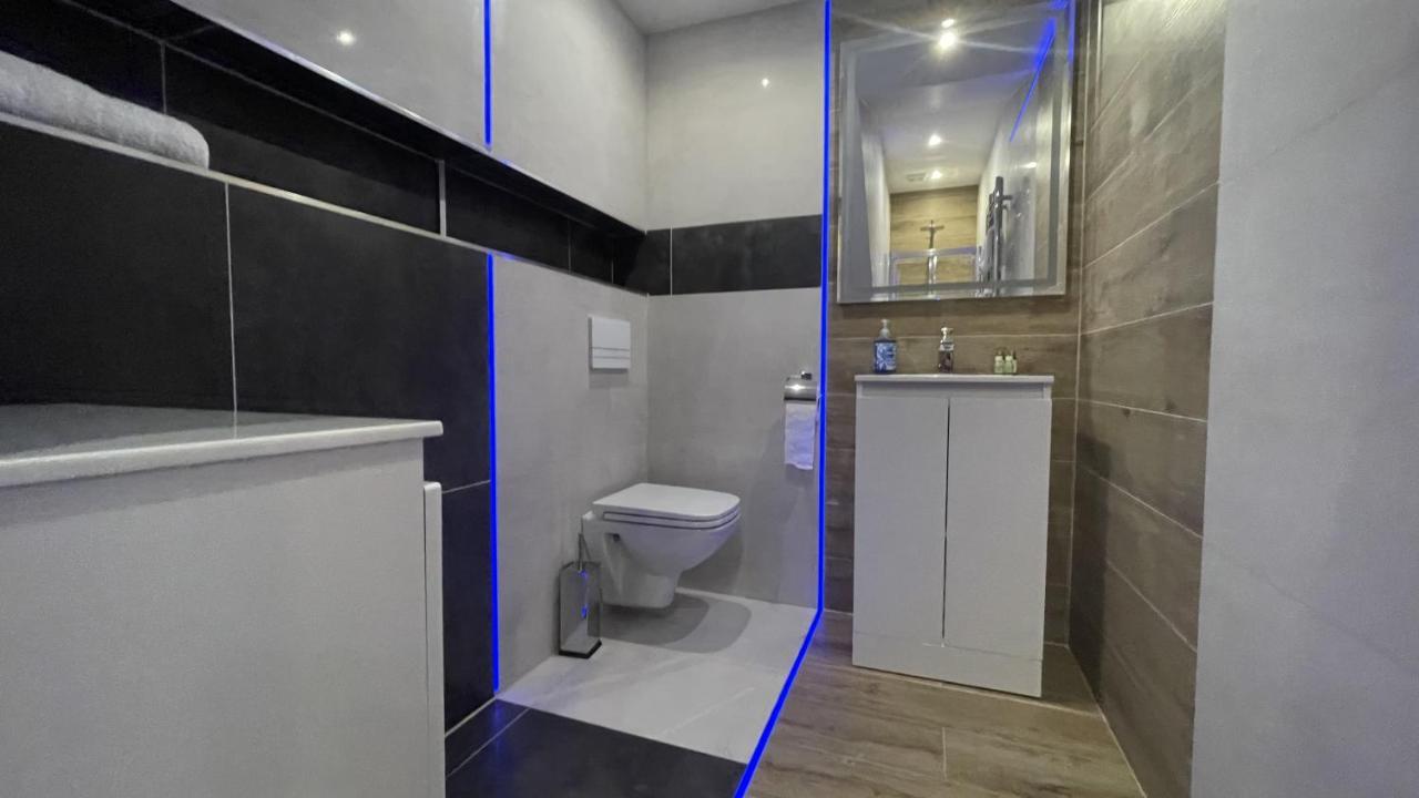 #1 Tgha Luxury Studio Apartment In 阿斯隆 外观 照片